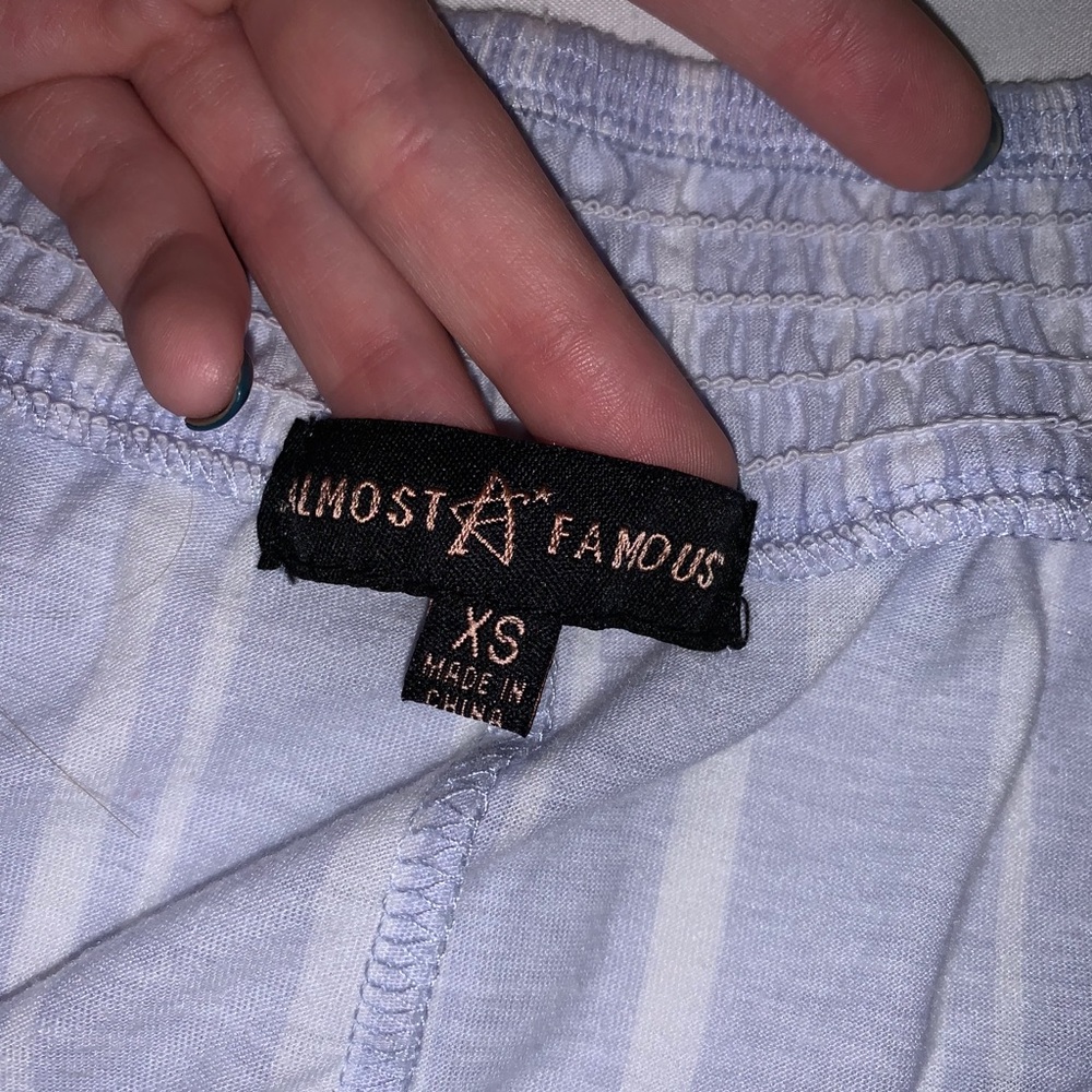 Off-Shoulder Top - Picture 3 of 3